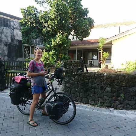 Srikaloka 12 Kostel - For Female And Couple Apartment Yogyakarta Bagian luar foto