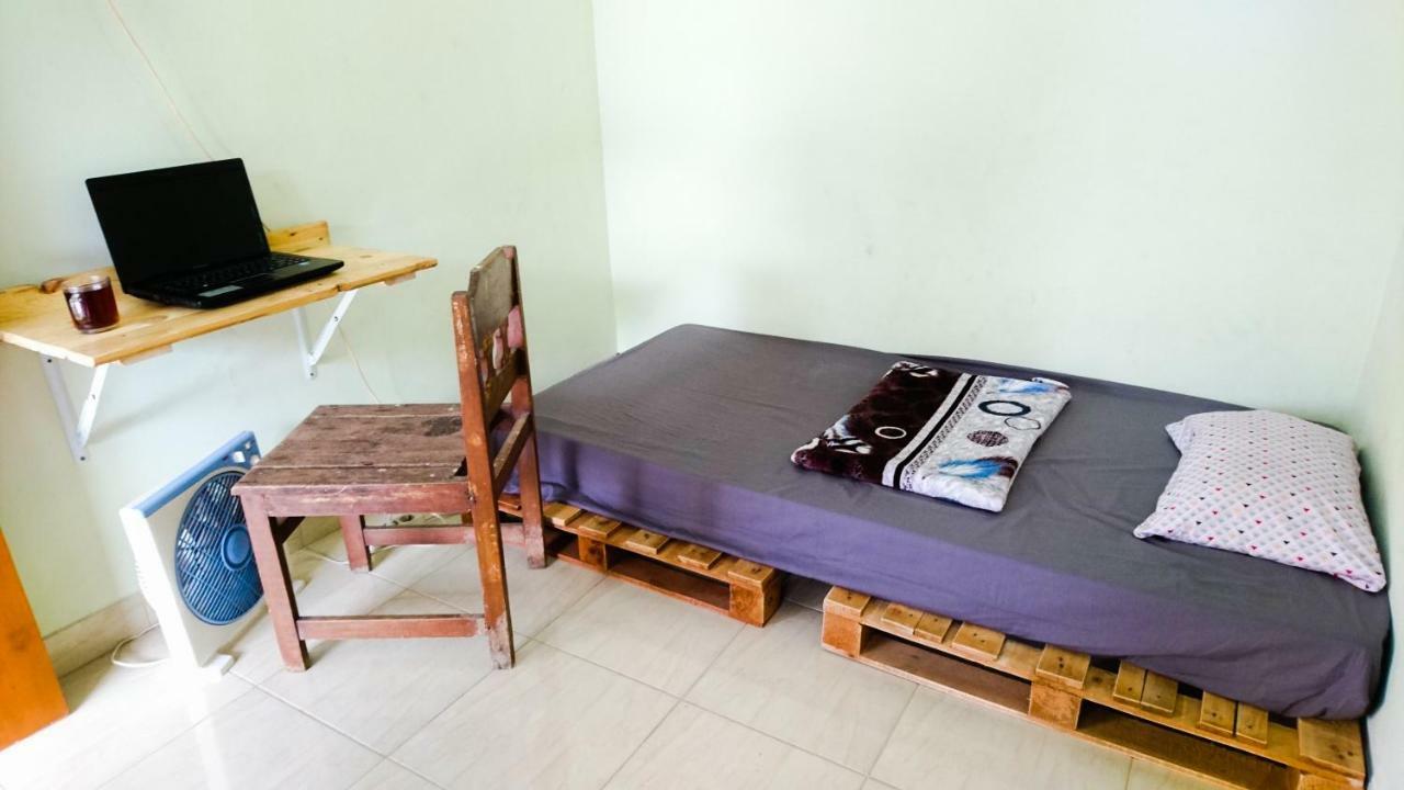 Srikaloka 12 Kostel - For Female And Couple Apartment Yogyakarta Bagian luar foto